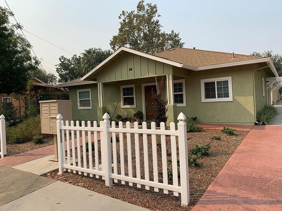 Primary Photo - beautiful homes