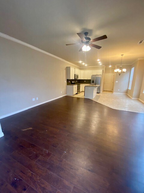Foto del edificio - 1089 N Leverett Ave