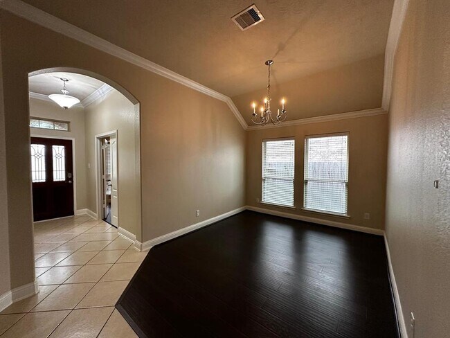 Building Photo - 5018 Beech Fern Dr