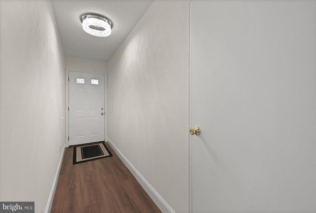 17 Wexford Dr, North Wales, PA 19454 Room for Rent in North Wales, PA