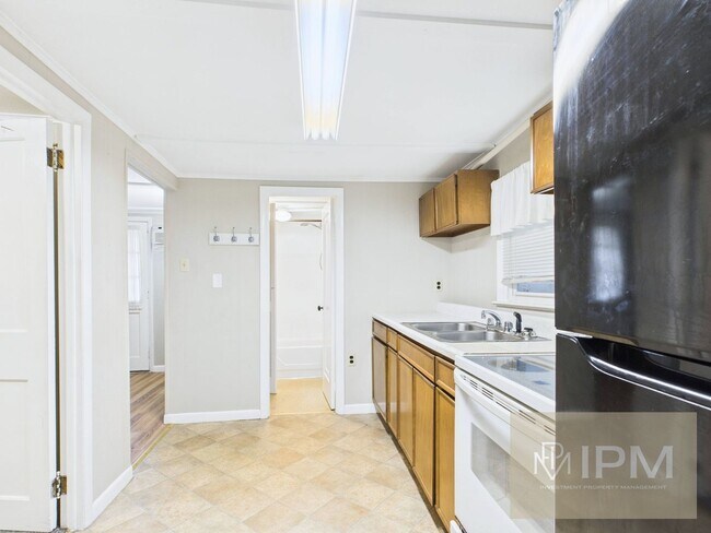 Foto del edificio - 607 W Broadway