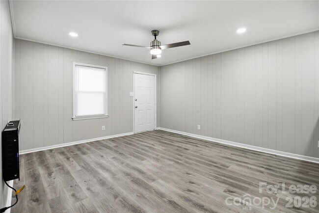 Foto del edificio - 107 Friedheim Rd