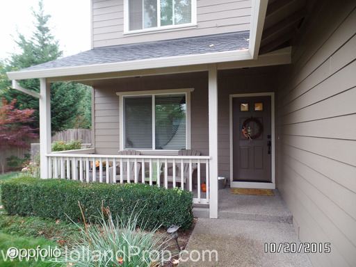 Building Photo - 211 NE 55th Ave