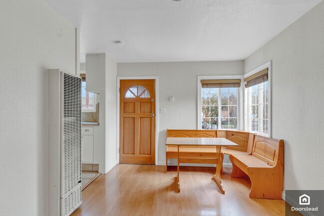 Foto del edificio - 9811 Olive St