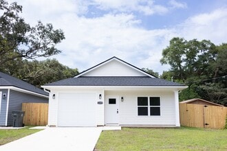 Building Photo - 1209 Gordon Ave