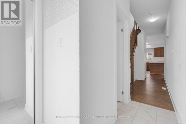 Building Photo - 37 Turnberry Ln