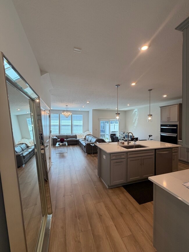 Building Photo - 3357 Abberley Dr