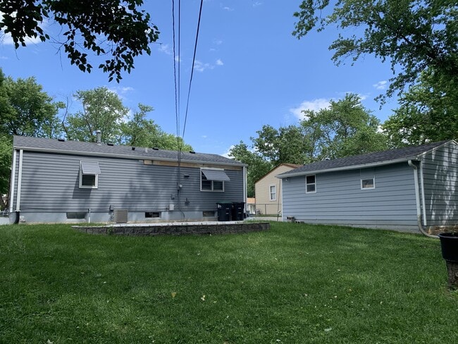 Building Photo - 5538 N 65th St