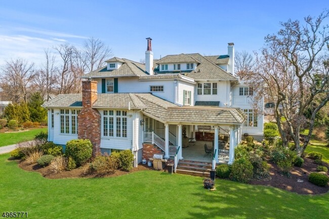 Foto del edificio - 251 E Dudley Ave