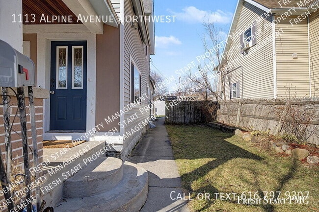 Building Photo - 1113 Alpine Ave NW