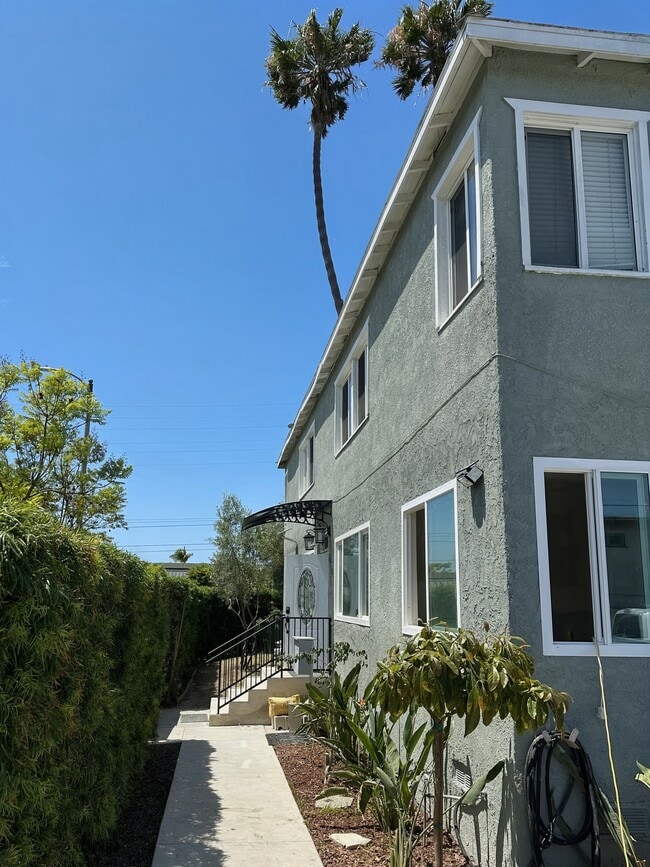 Building Photo - 20624 S Western Ave