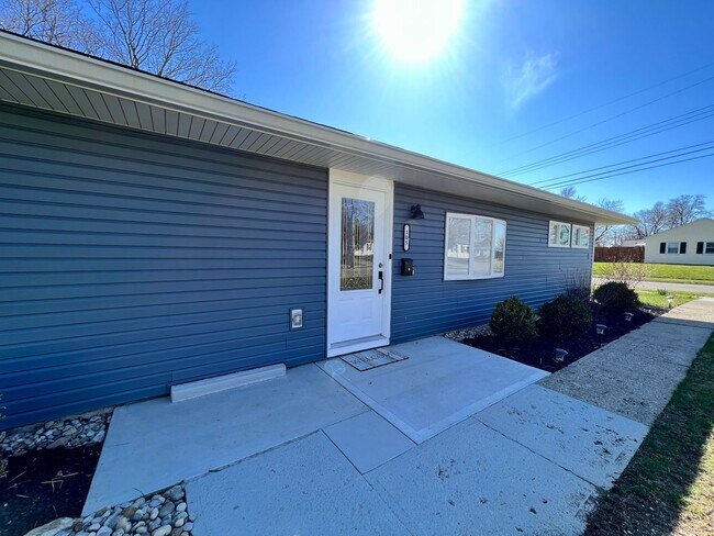 Foto del edificio - Quaint 4 Bedroom furnished Ranch Home in Mason Ohio