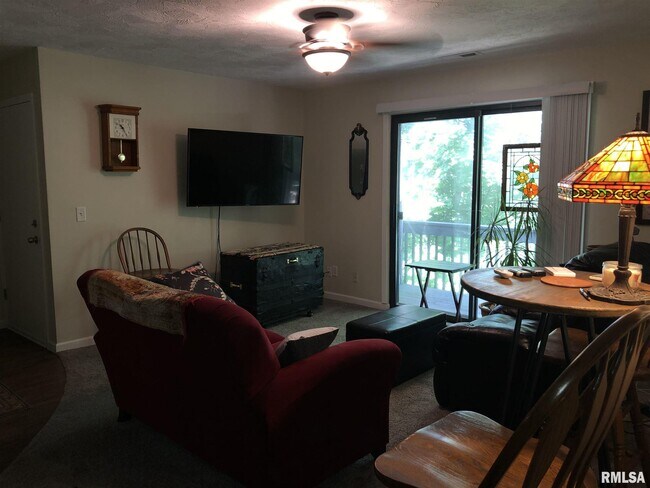 Building Photo - 22 Cherry Hill