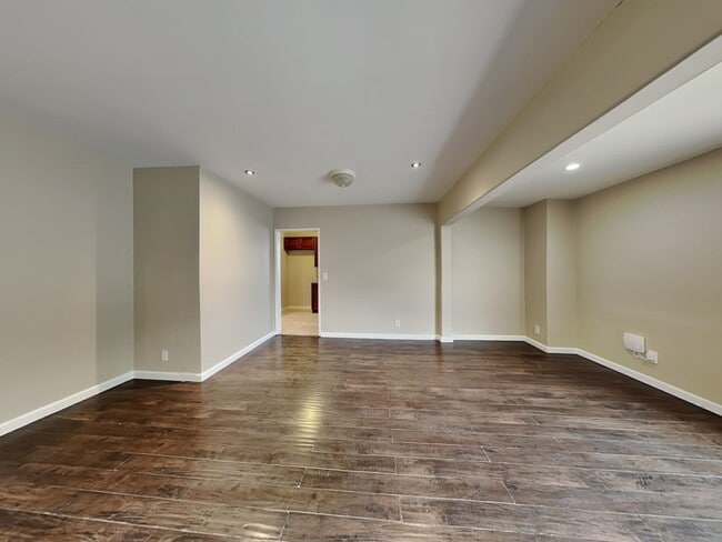Building Photo - 14125 Garber St