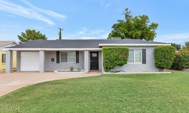 Building Photo - 3822 E Monterosa St