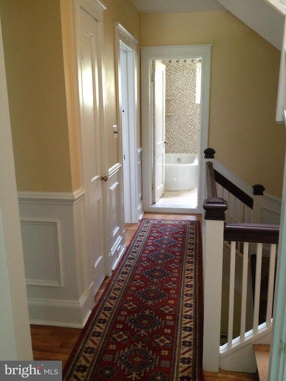 Building Photo - 214 E University Pkwy