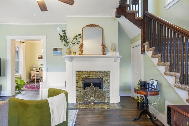 Building Photo - Charming Home Near Colorado College – Walk to Downtown & Trails!