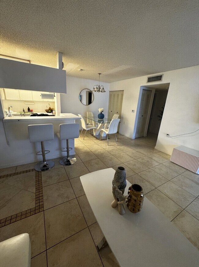 Foto del edificio - 19740 SW 103rd Ct