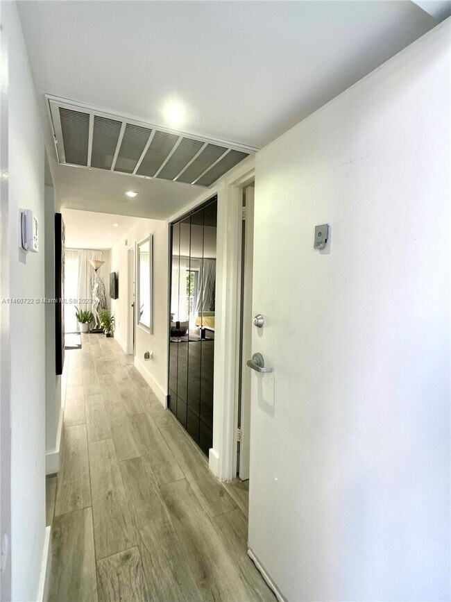 Foto del edificio - 1025 Alton Rd