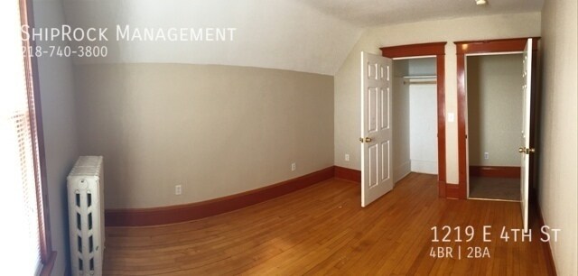 Foto del edificio - 1219 E 4th St