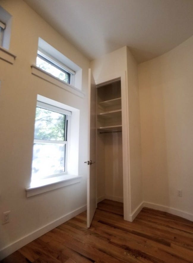 Plano de planta - 1211 DEAN ST