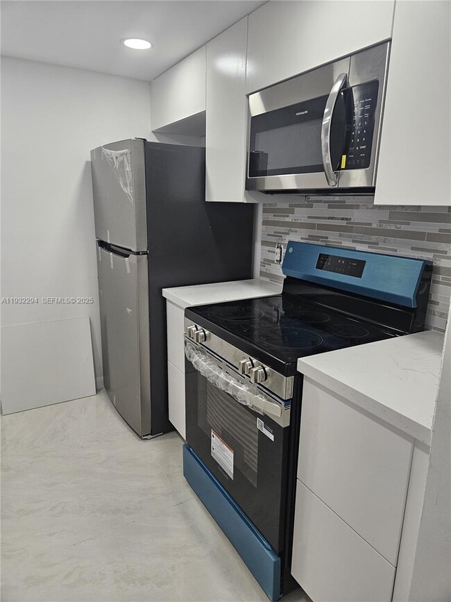 Foto del edificio - 8180 Geneva Ct