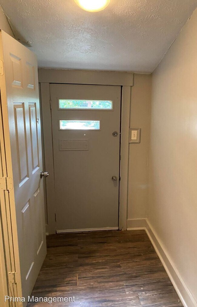 Building Photo - 2 br, 1 bath House - 625 Hulbert St