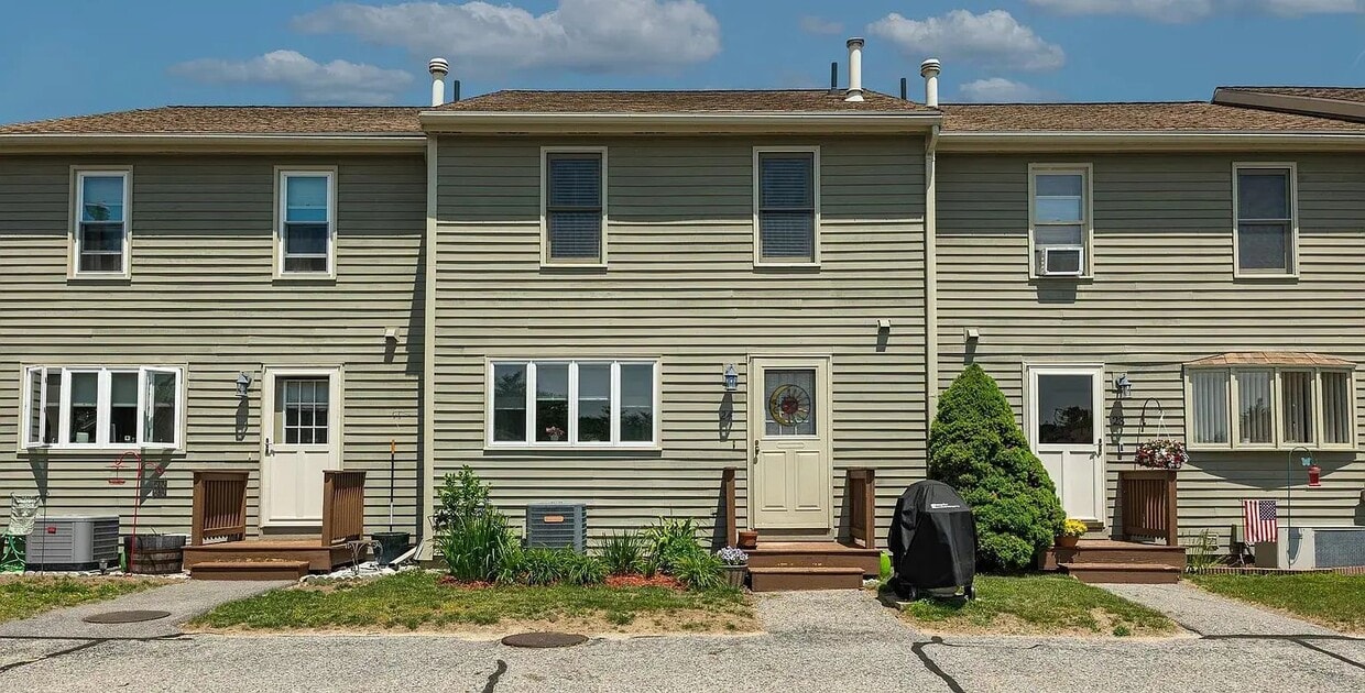 Primary Photo - Plaistow NH