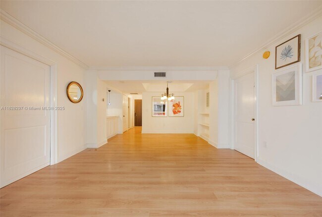 Foto del edificio - 2901 S Bayshore Dr