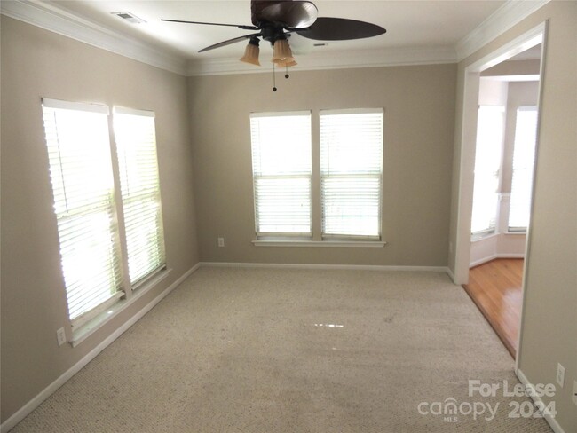 Building Photo - 11764 Fiddlers Roof Ln