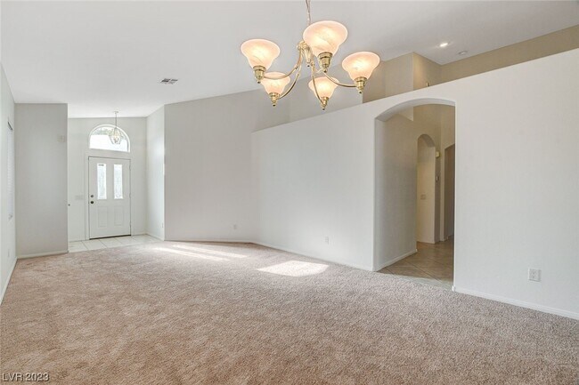 Building Photo - 1620 Shadow Dancer St