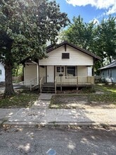 Building Photo - 20 4th St Cir