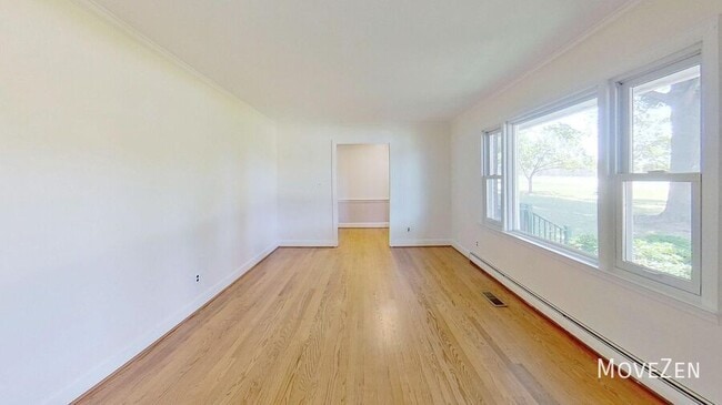 Photo - 654 Meadowlark Dr- House