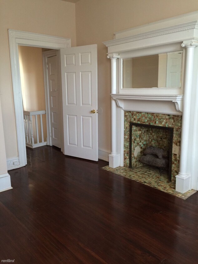 Primary Photo - 2 br, 1 bath Apartment - 650 S 51st Street