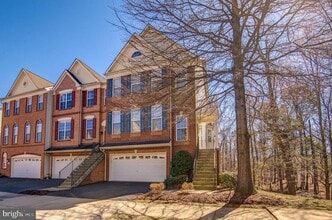 Building Photo - 43395 Briar Creek Terrace