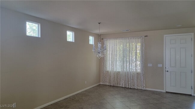 Building Photo - 6593 Mountain Spirit Ct