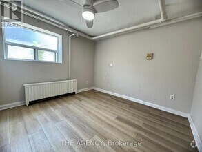 Building Photo - 852-852 Broadview Ave