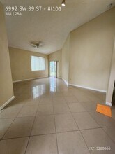 Building Photo - 6992 SW 39th St