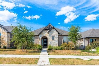 Building Photo - 3037 Sage Ranch Dr