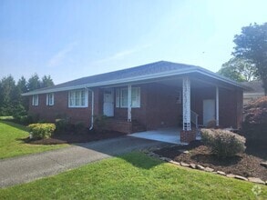 Building Photo - 30317 Marva Rd