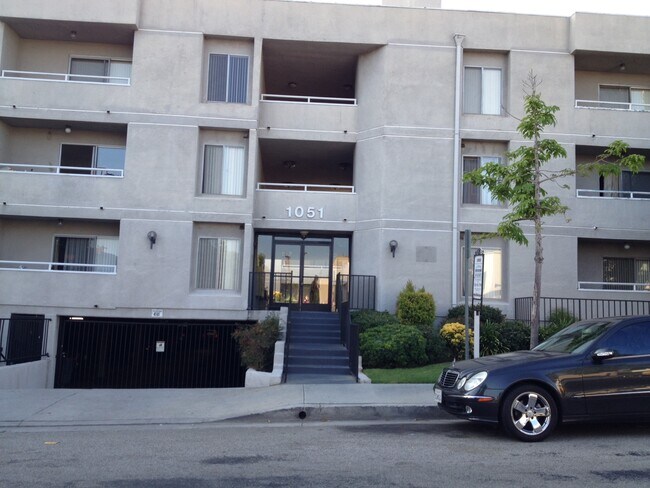 Foto del edificio - 1051 Justin Ave