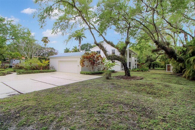 Foto del edificio - 6900 SW 104th St