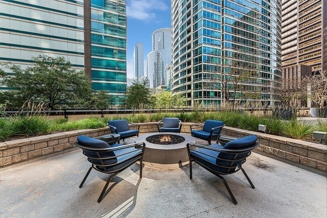 Foto del edificio - 401 E Ontario St