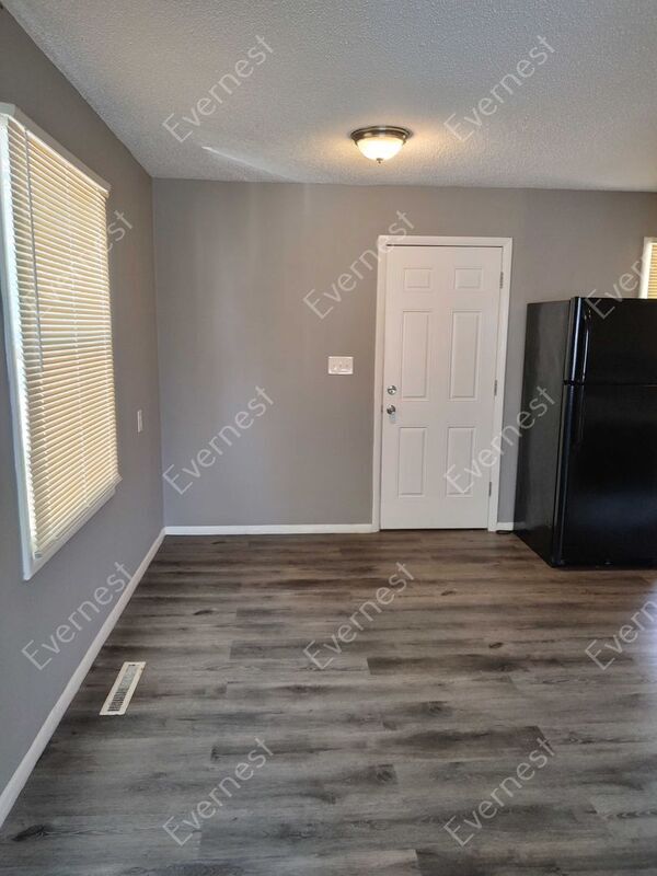 Foto del edificio - 7401 E 49th St