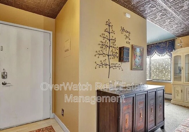 Building Photo - 3061 Lois Dr