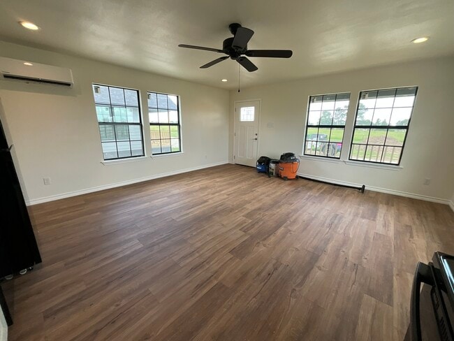Building Photo - 1207 Vz County Rd 2141