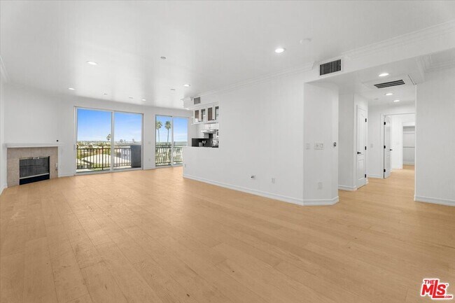 Foto del edificio - 1450 S Beverly Dr