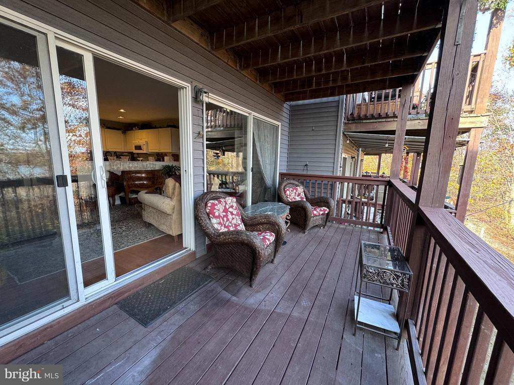 Foto principal - 113 NE Isles Dr