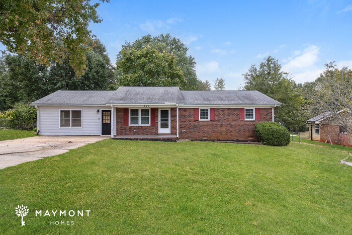 Foto principal - 151 Twin Creek Dr