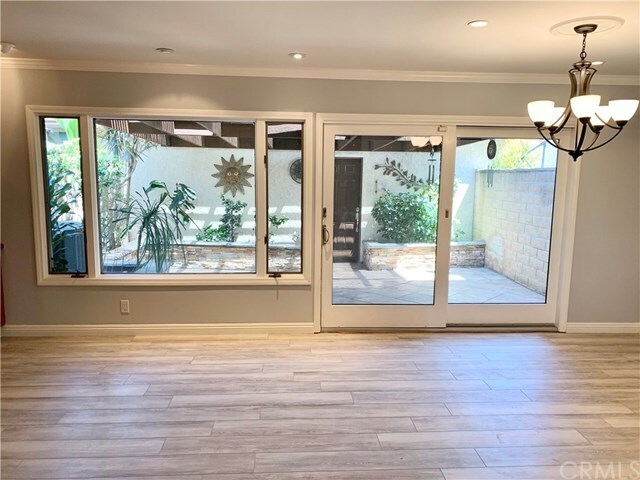 Building Photo - 1204 Village Dr